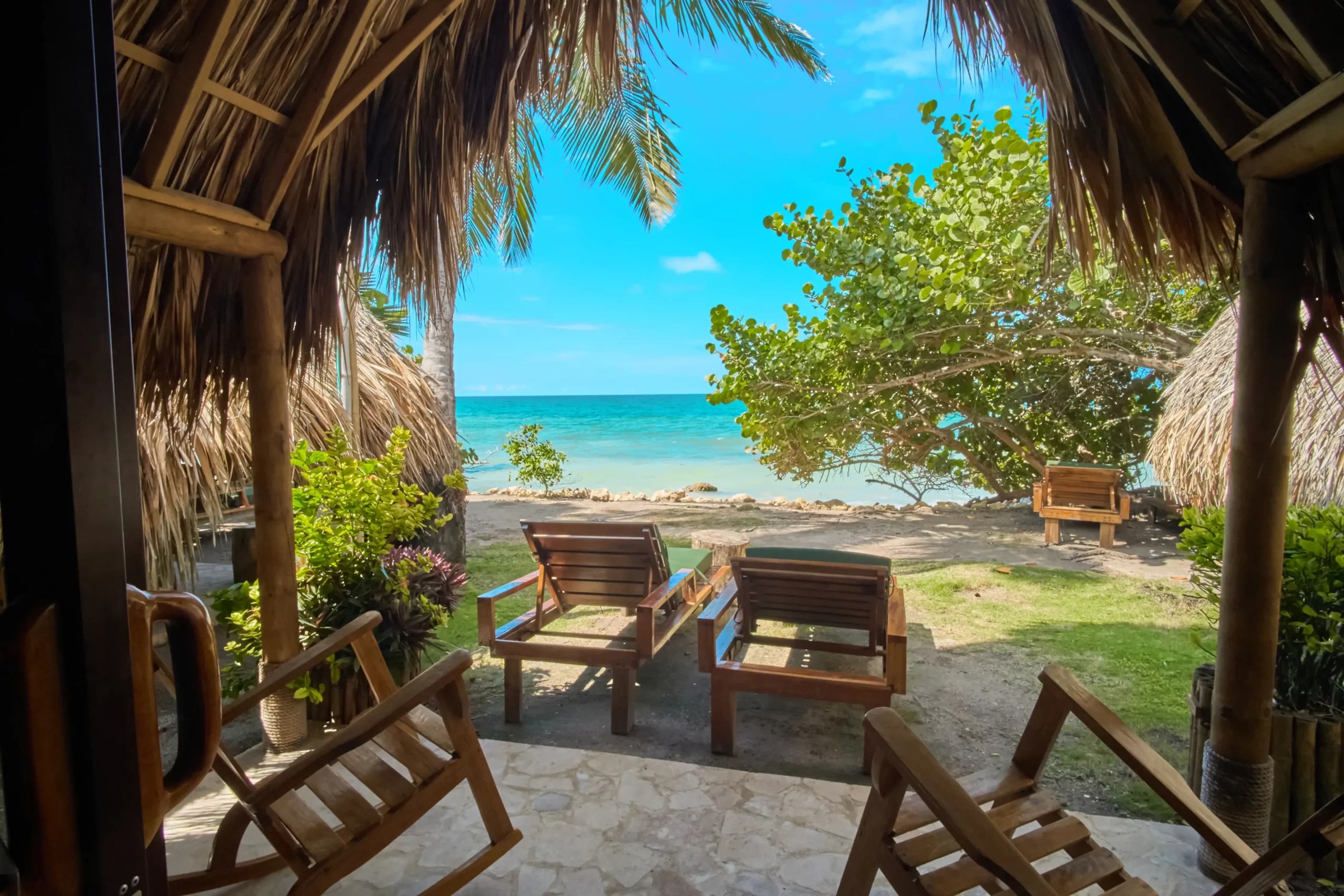 Oceanfront Suite Bungalow on Isla Múcura