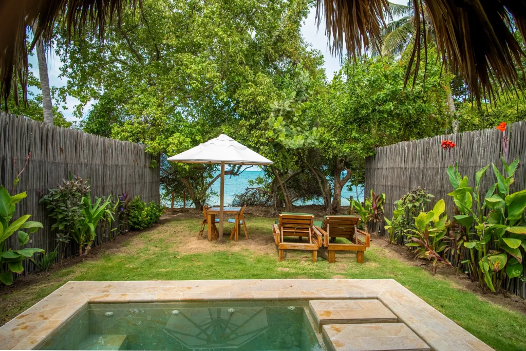 Bungalow Deluxe Pool frente al mar