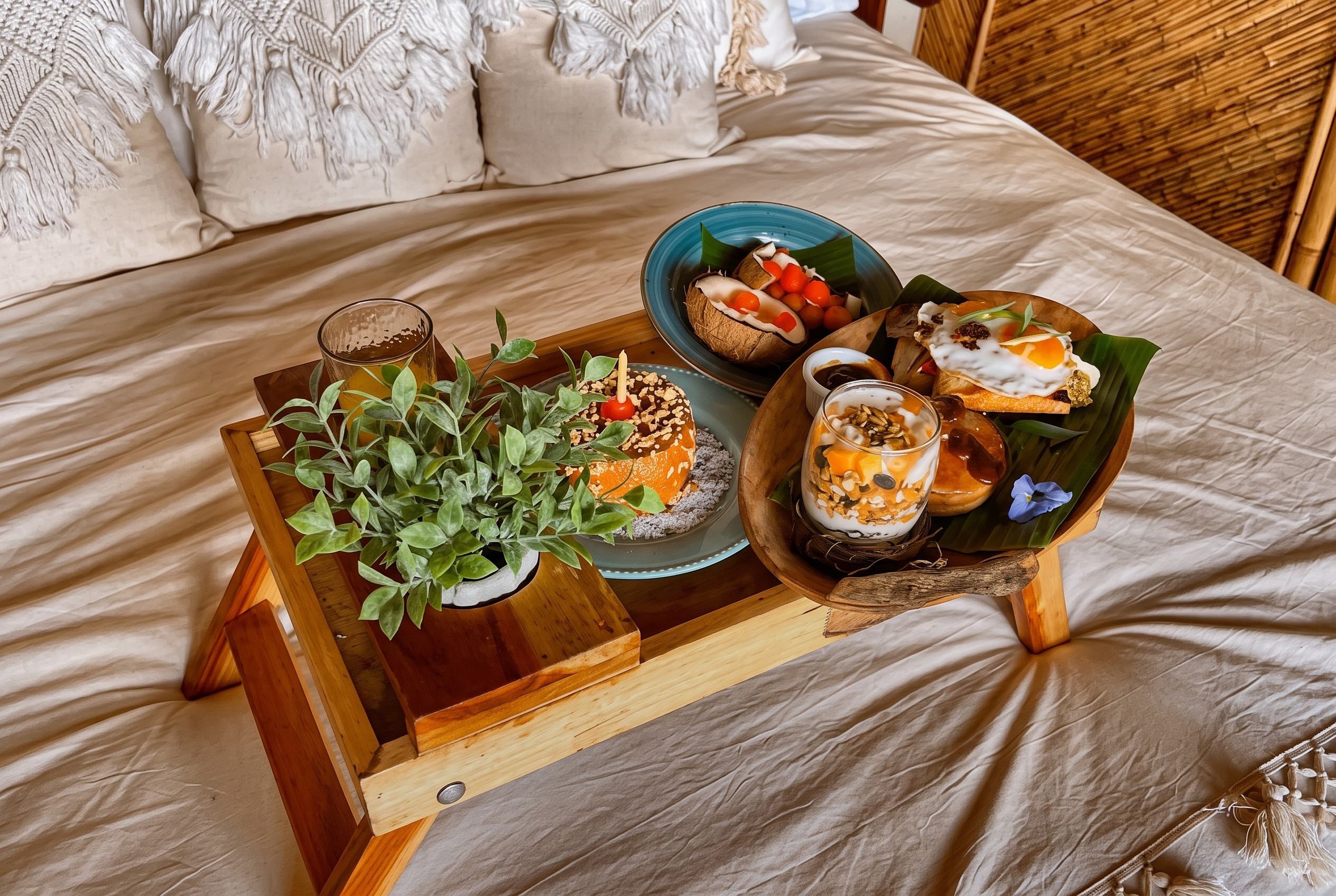 Desayuno especial servido en la cama